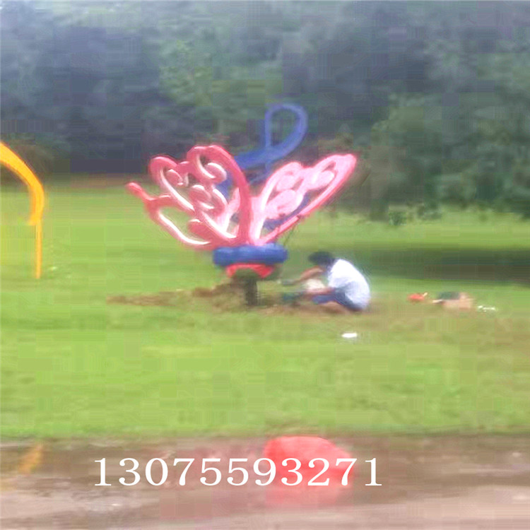 徐州雕塑公司：鑄銅獅哪個悠久？