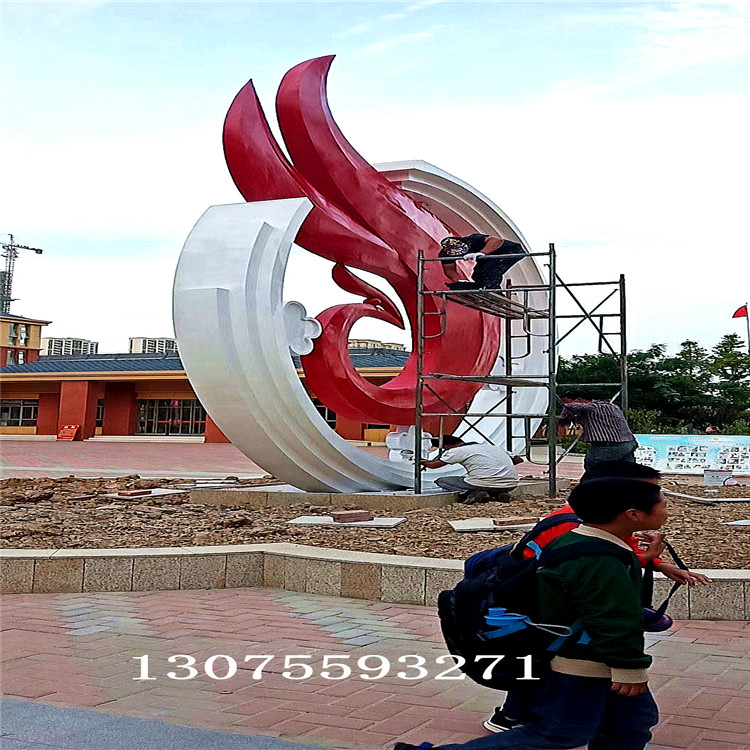 徐州雕塑公司:玻璃鋼造型設(shè)計都能夠雕塑出去嗎